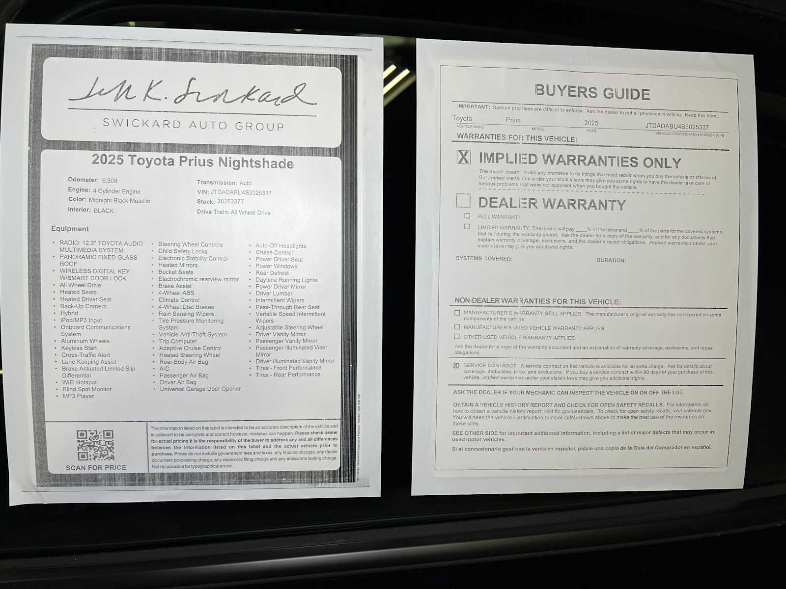 Used 2025 Toyota Prius AWD image 36