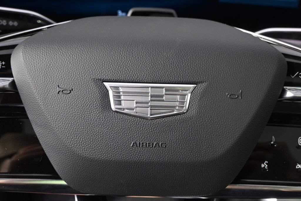 New 2026 Cadillac Lyriq Luxury w/ LPO, Floor Liner Package AWD/4WD image 34