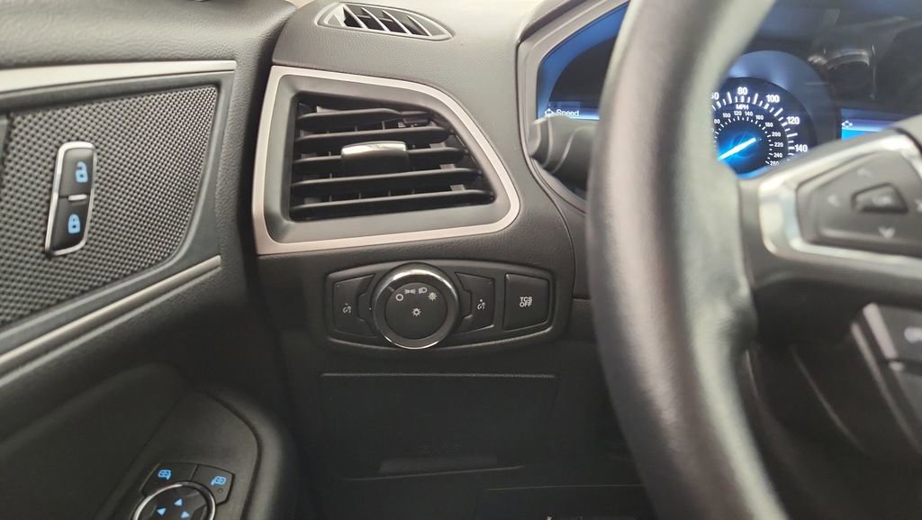 Used 2022 Ford Edge SEL AWD/4WD image 22
