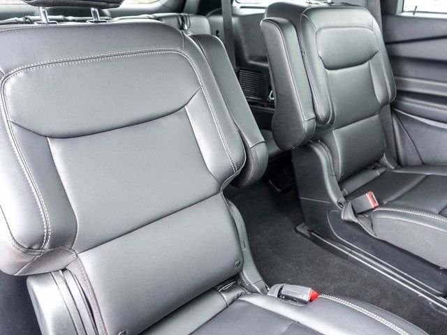 Used 2023 Ford Explorer XLT w/ Equipment Group 202A image 15