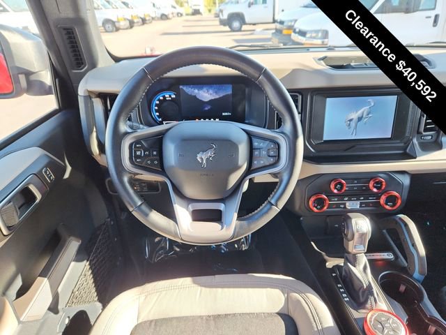 Used 2023 Ford Bronco Wildtrak image 19