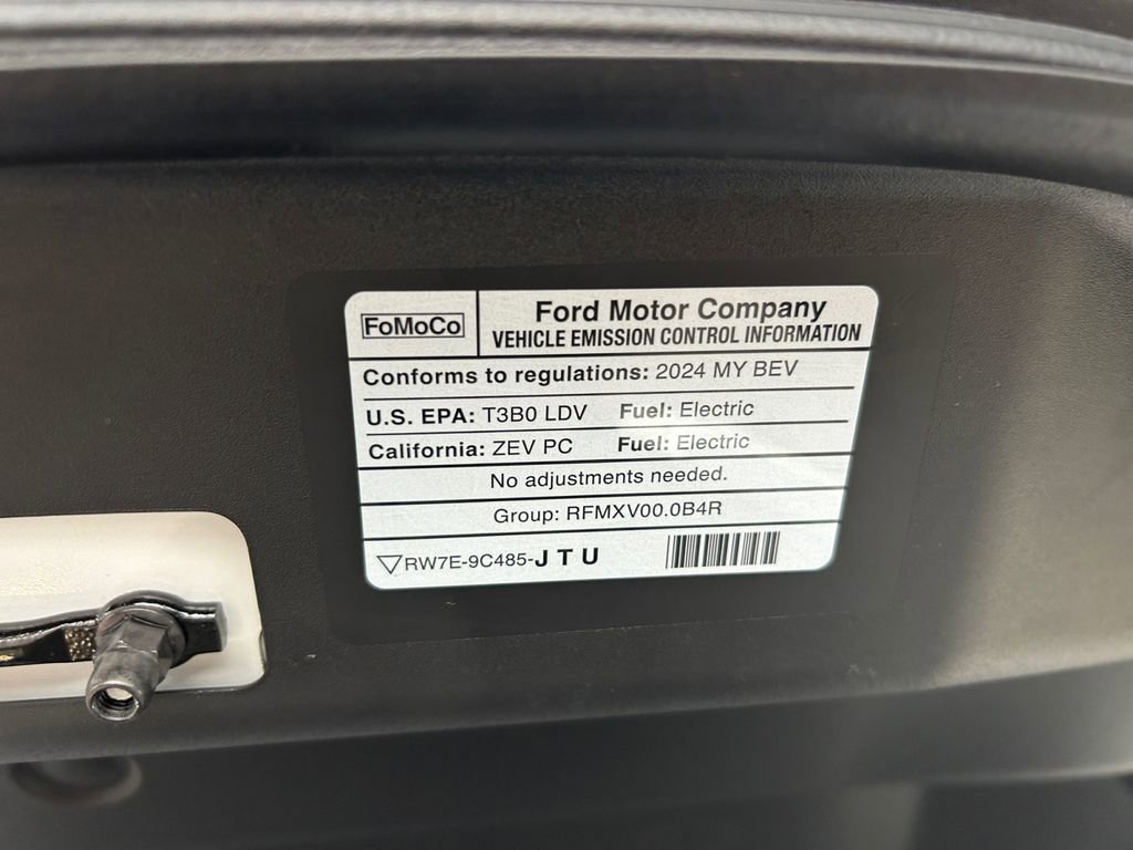 Used 2024 Ford Mustang Mach-E Premium image 30