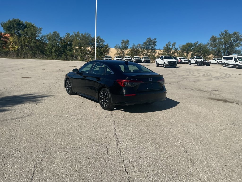 Used 2024 Honda Civic EX image 3