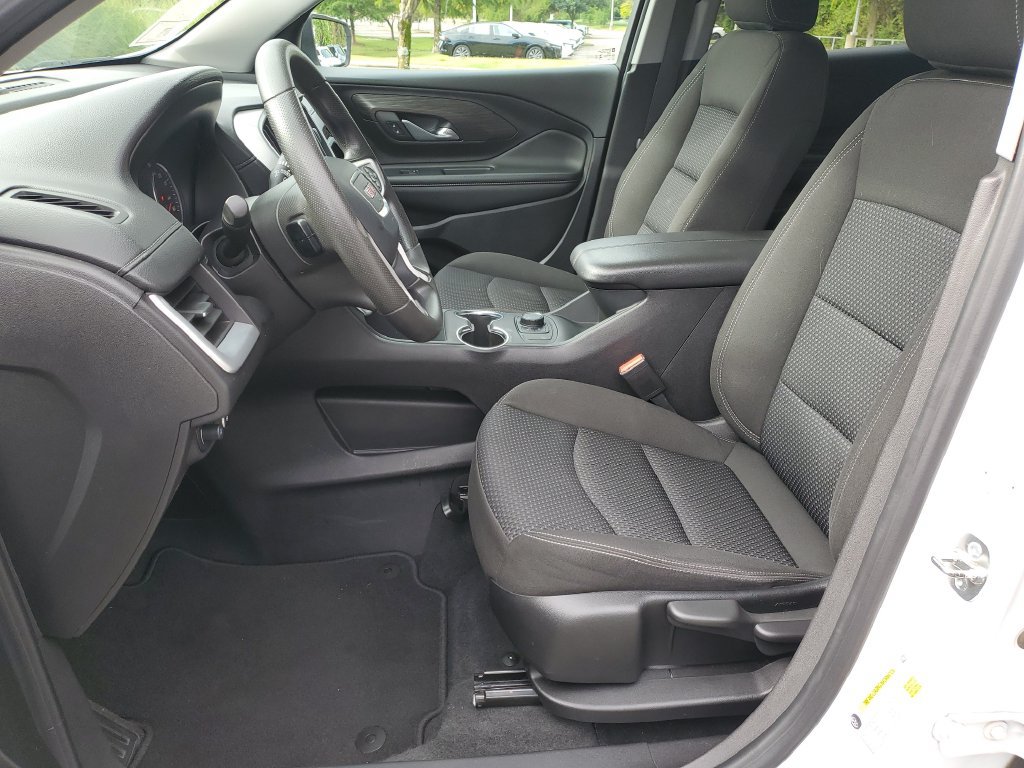 Used 2024 GMC Terrain SLE FWD image 21