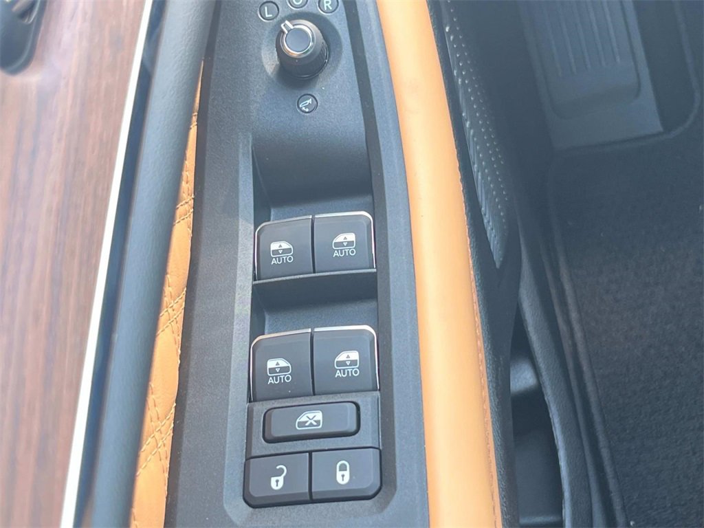 New 2025 Jeep Grand Cherokee Summit image 29