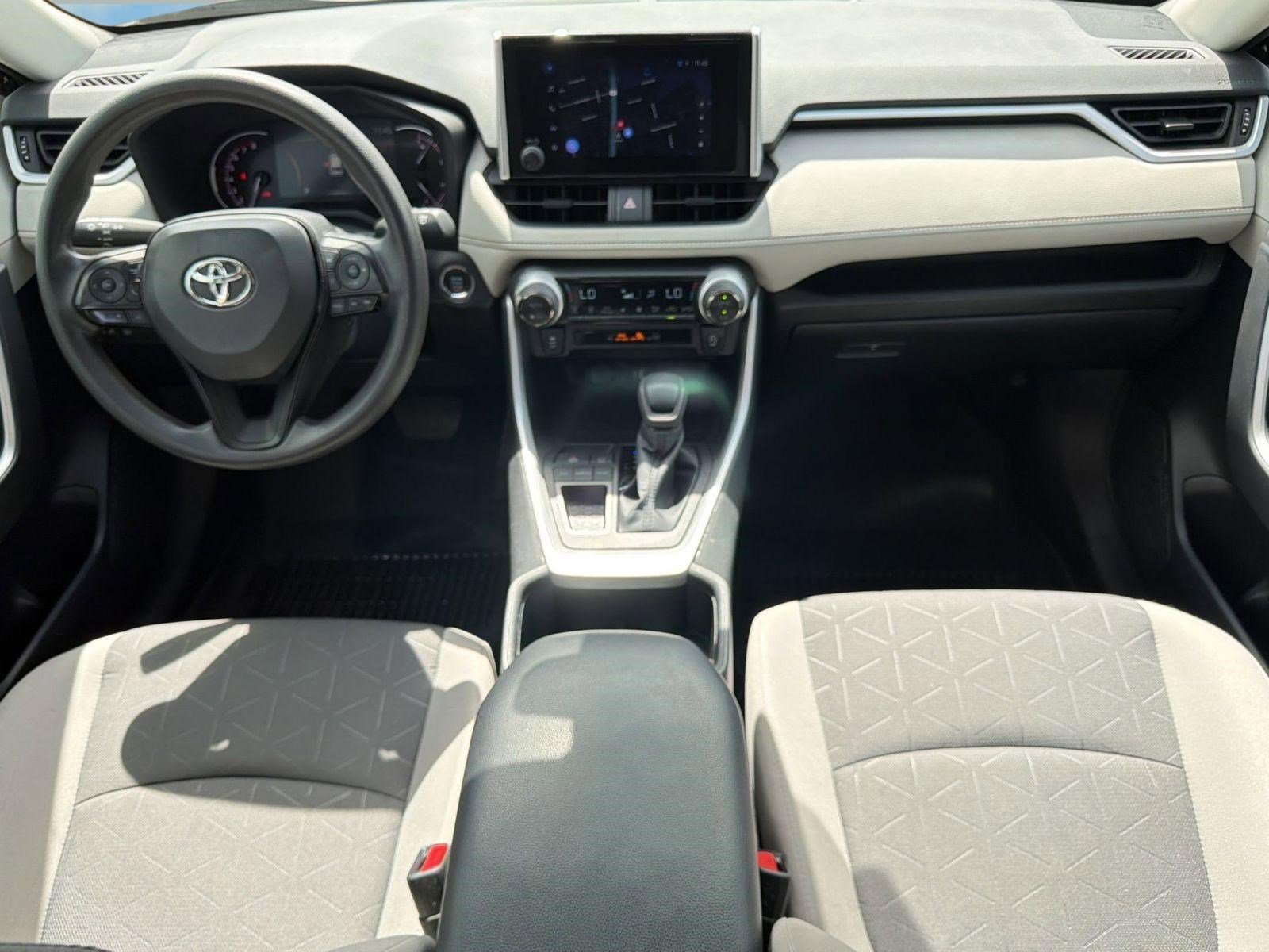 Used 2024 Toyota RAV4 XLE w/ Convenience Package image 15