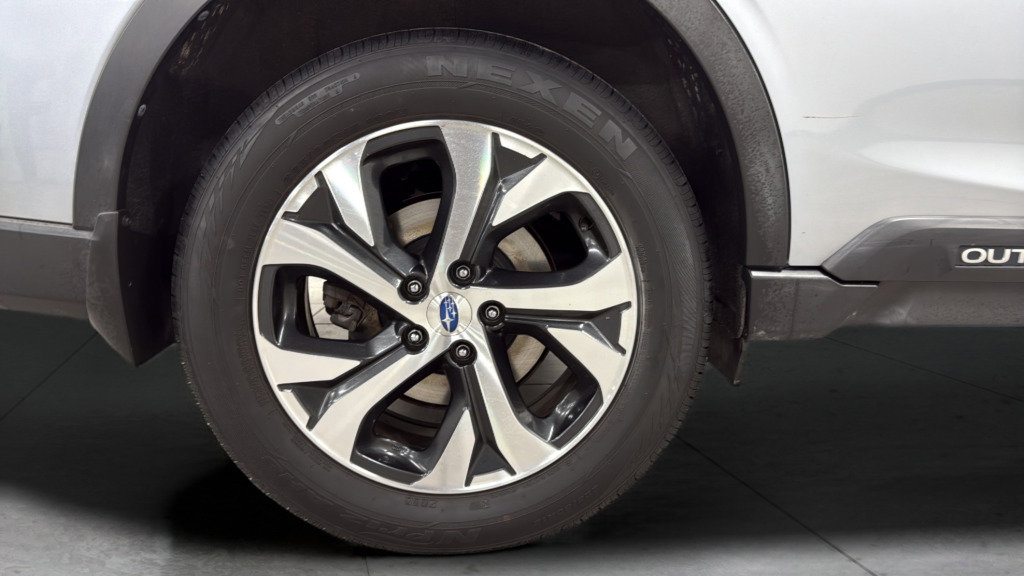 Used 2020 Subaru Outback Limited w/ Popular Package #2 image 40