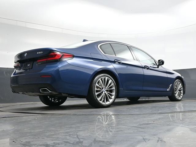 Used 2023 BMW 530i w/ Premium Package image 34