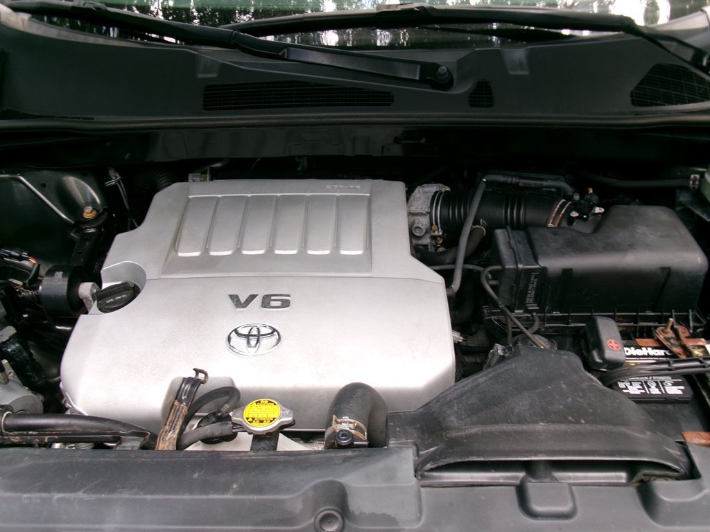 Used 2012 Toyota Highlander Limited w/ Tow Pkg FWD image 50