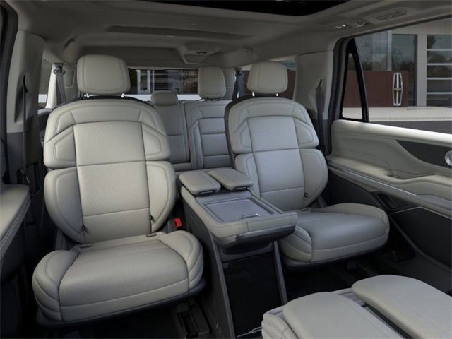 New 2026 Lincoln Navigator L Reserve image 6