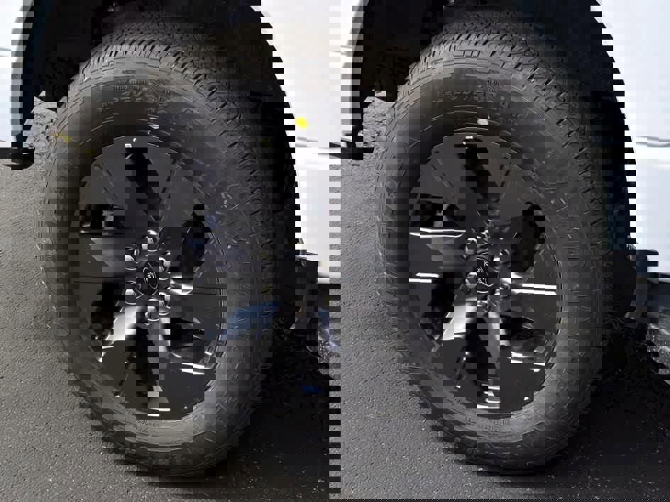 New 2025 Ford F150 Lightning Flash image 18