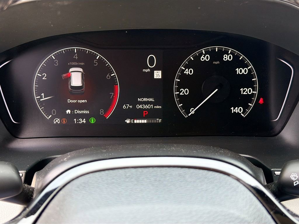 Used 2023 Honda Pilot Touring image 11