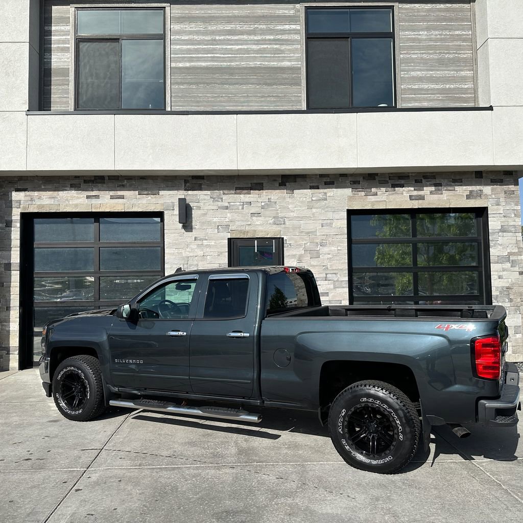 Used 2019 Chevrolet Silverado 1500 LT AWD/4WD image 5