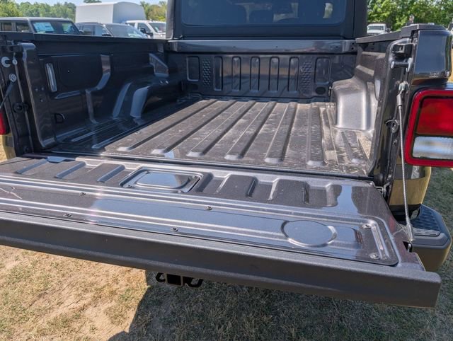 New 2026 Jeep Gladiator Sport AWD/4WD image 23