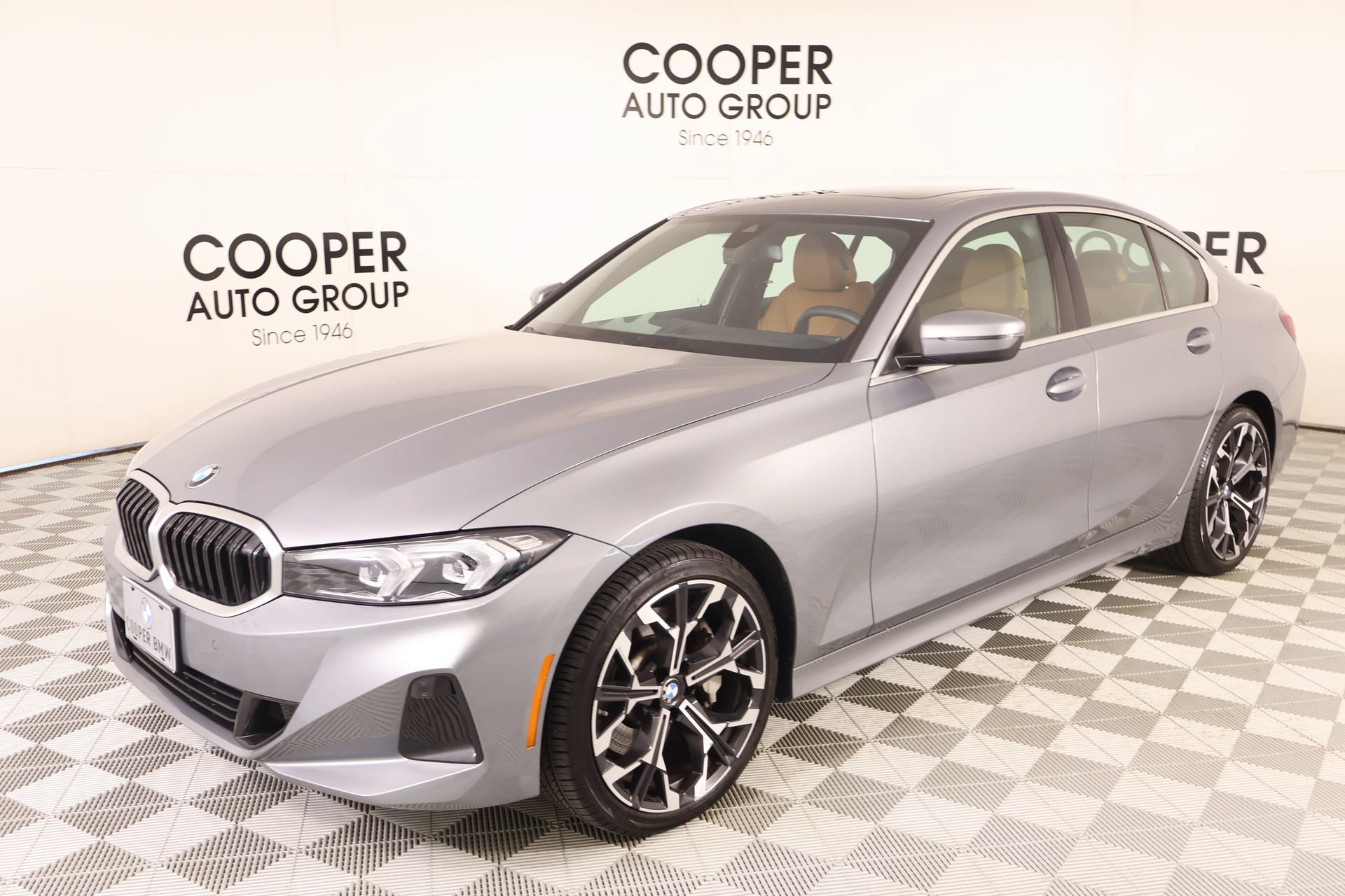 Used 2026 BMW 330i xDrive Sedan AWD/4WD image 11