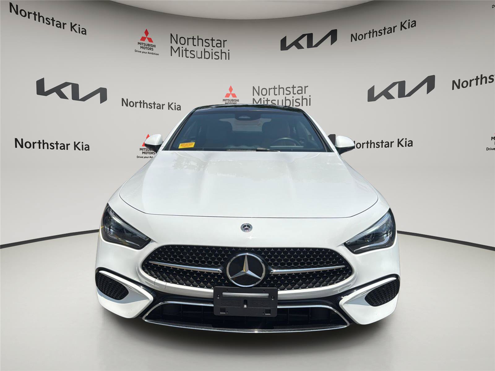 Used 2025 Mercedes-Benz CLE 300 4MATIC Coupe image 8