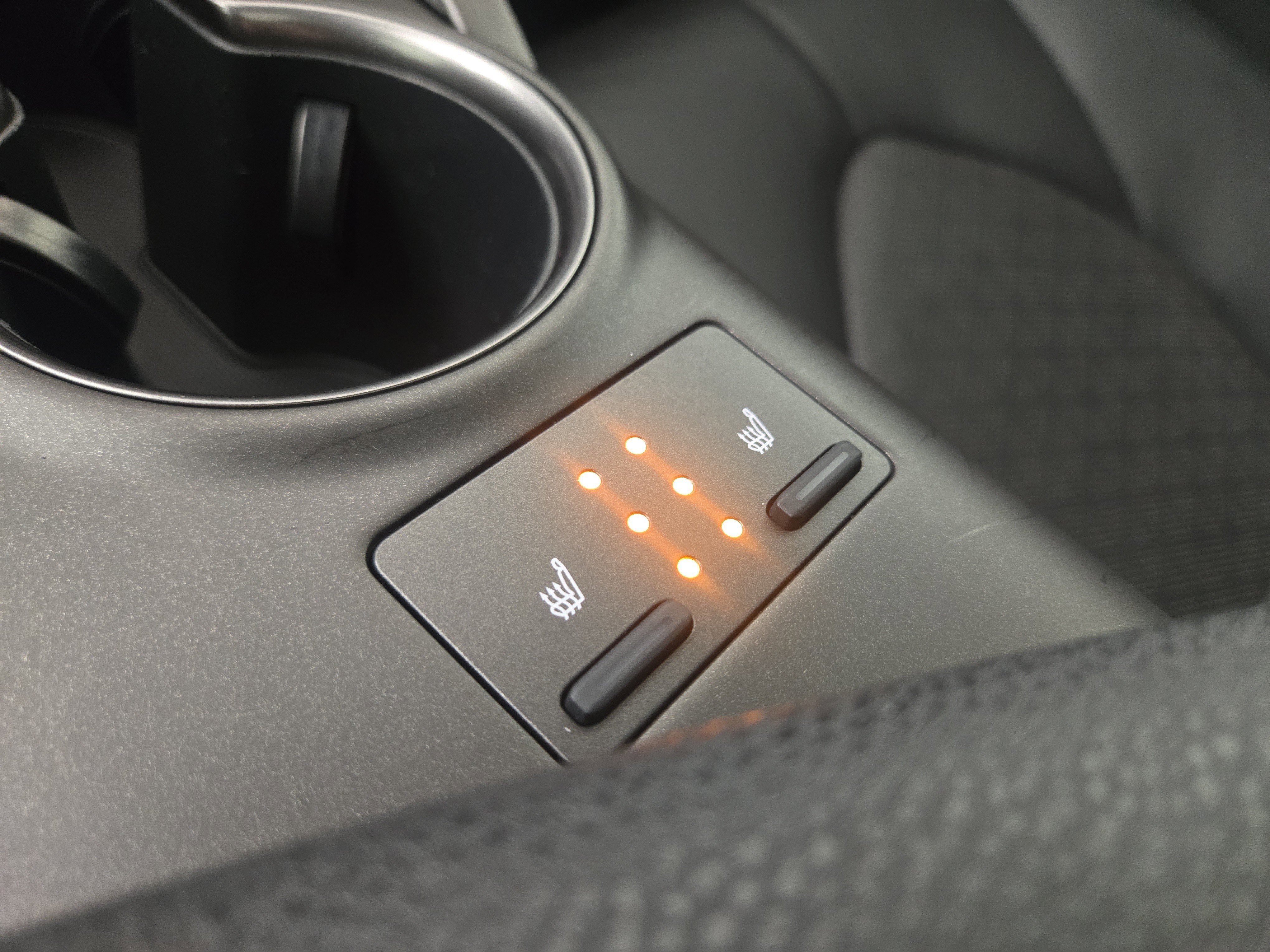 Used 2022 Toyota Camry XSE image 28