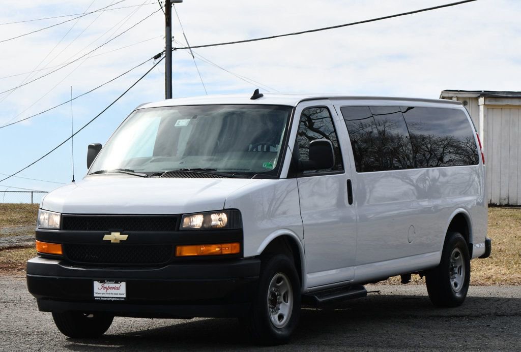 Used 2022 Chevrolet Express 3500 LS image 3