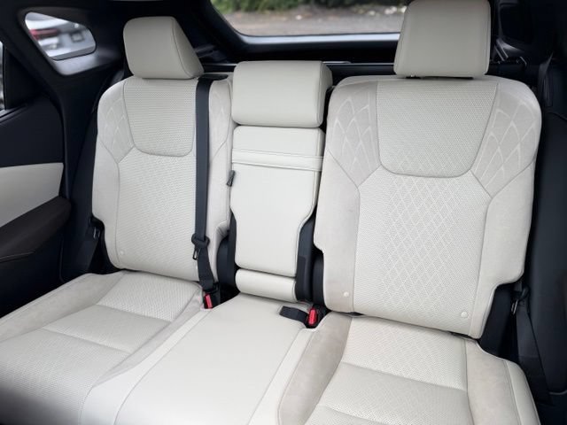 Certified 2026 Lexus RX 350 AWD w/ Convenience Package image 17
