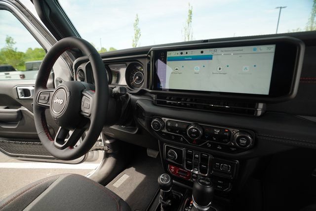 New 2024 Jeep Wrangler Unlimited Rubicon w/ Capability Package AWD/4WD image 26