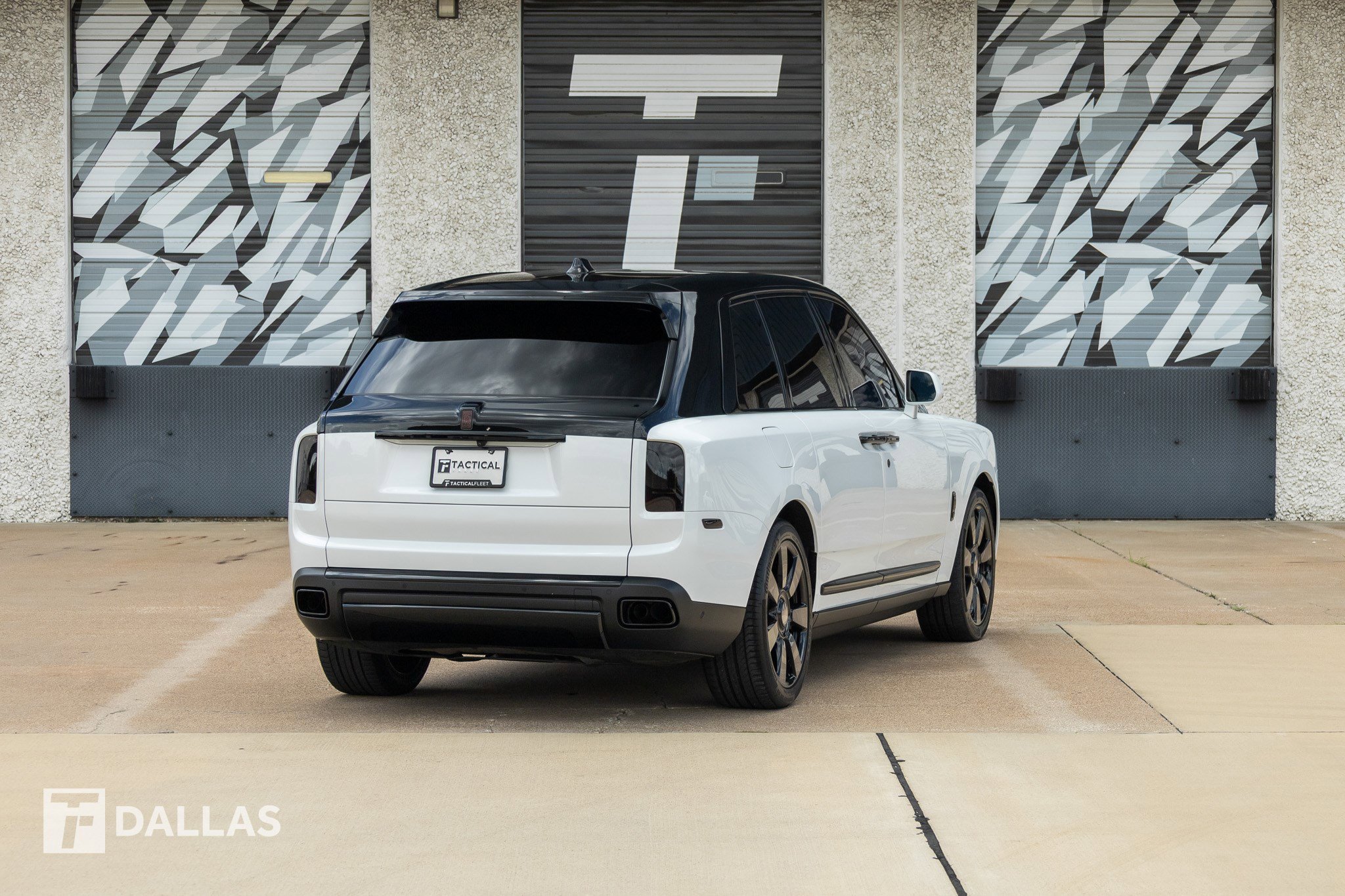 Used 2022 Rolls-Royce Cullinan w/ Technology Package AWD/4WD image 15