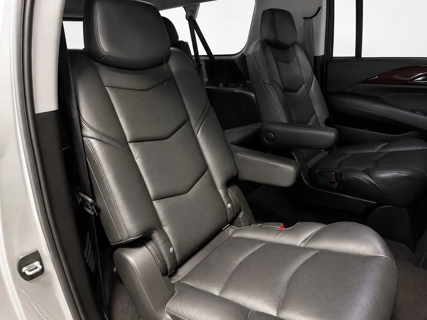 Used 2020 Cadillac Escalade ESV Luxury AWD/4WD image 38