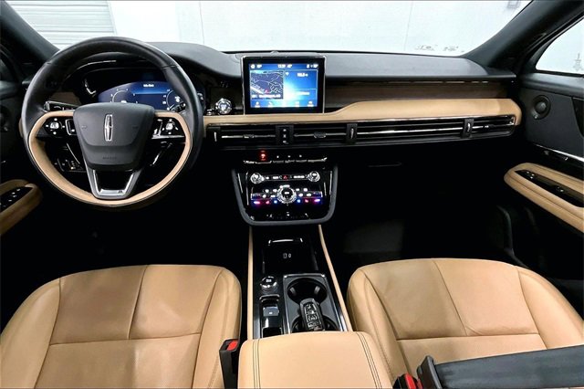 Used 2022 Lincoln Corsair Reserve w/ Luxury Package image 15