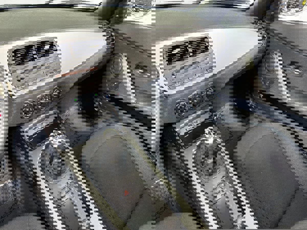 Used 2007 BMW Z4 3.0i image 22