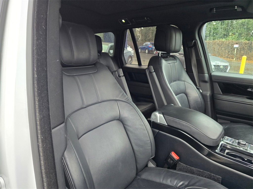 Used 2018 Land Rover Range Rover image 13