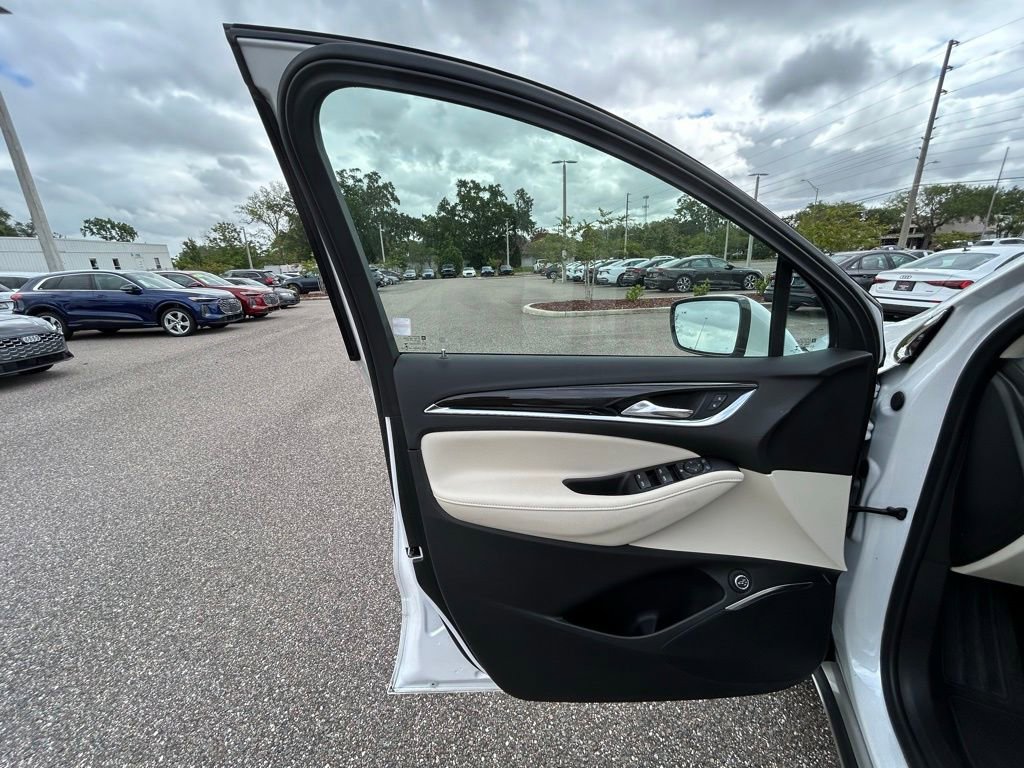 Used 2023 Buick Enclave Essence w/ Experience Buick Package image 63