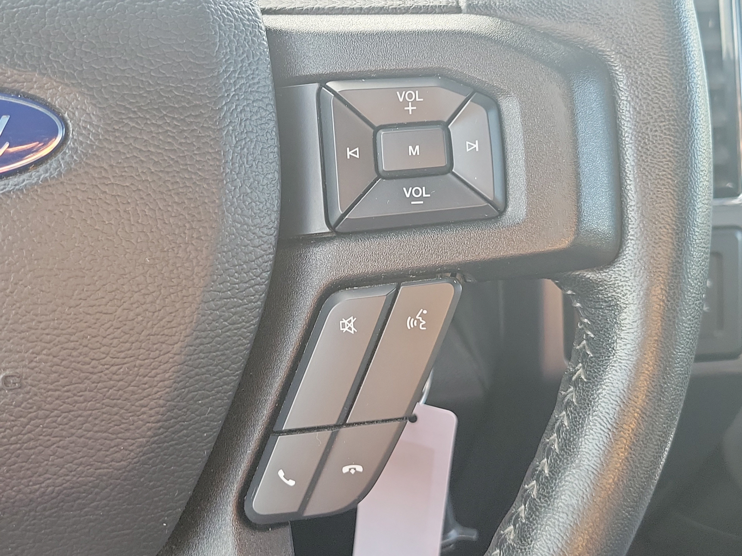 Used 2019 Ford F150 XLT w/ Equipment Group 302A Luxury AWD/4WD image 21