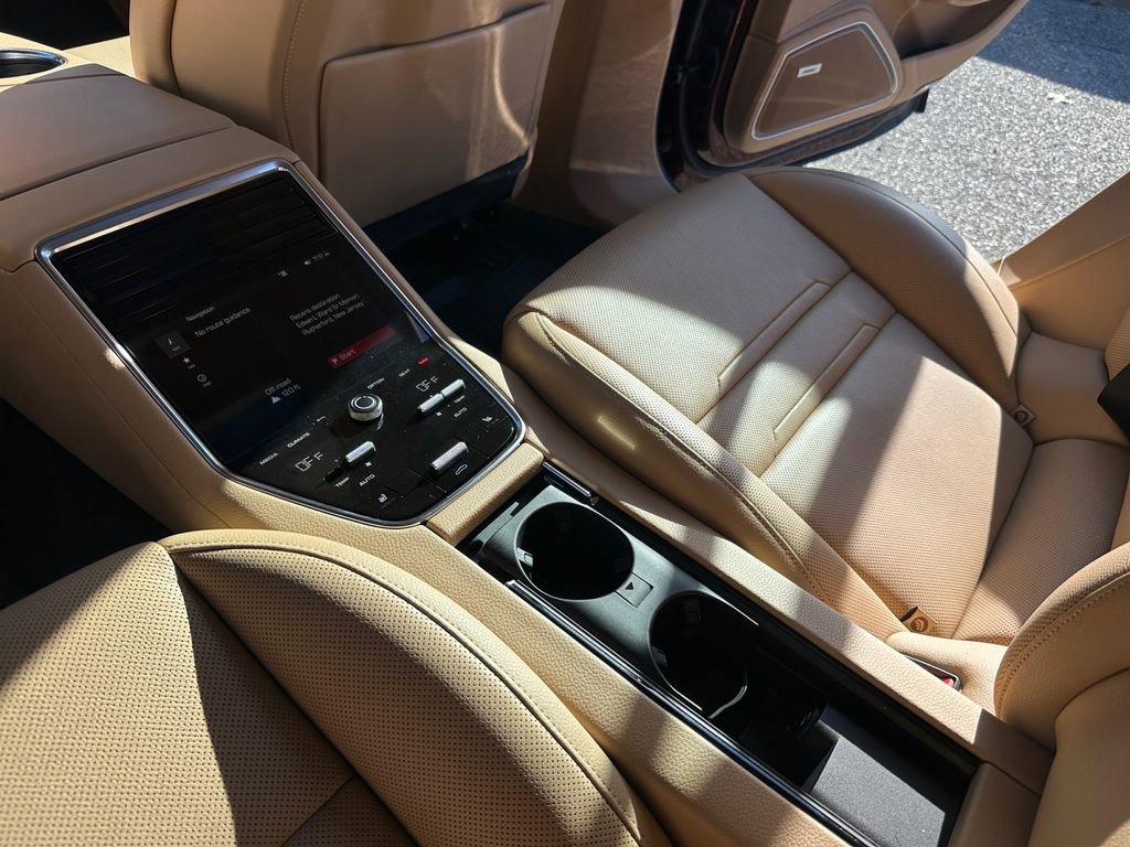 Used 2021 Porsche Panamera 4 image 26