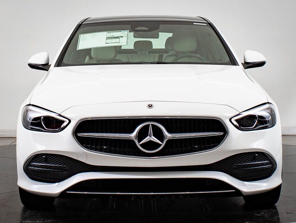 Used 2025 Mercedes-Benz C 300 4MATIC Sedan image 2
