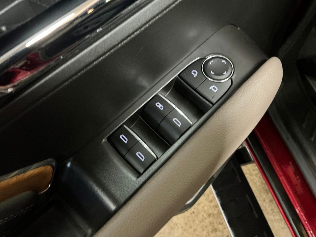 Certified 2025 GMC Canyon Denali AWD/4WD image 16