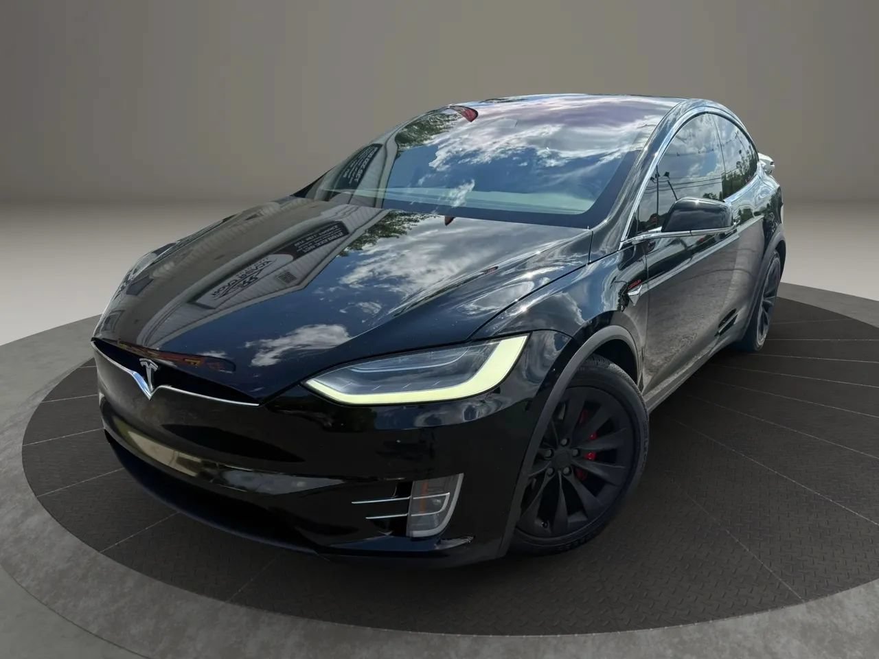 Used 2019 Tesla Model X Performance AWD/4WD image 2