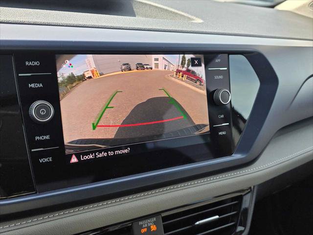 Used 2024 Volkswagen Taos SE AWD/4WD image 30