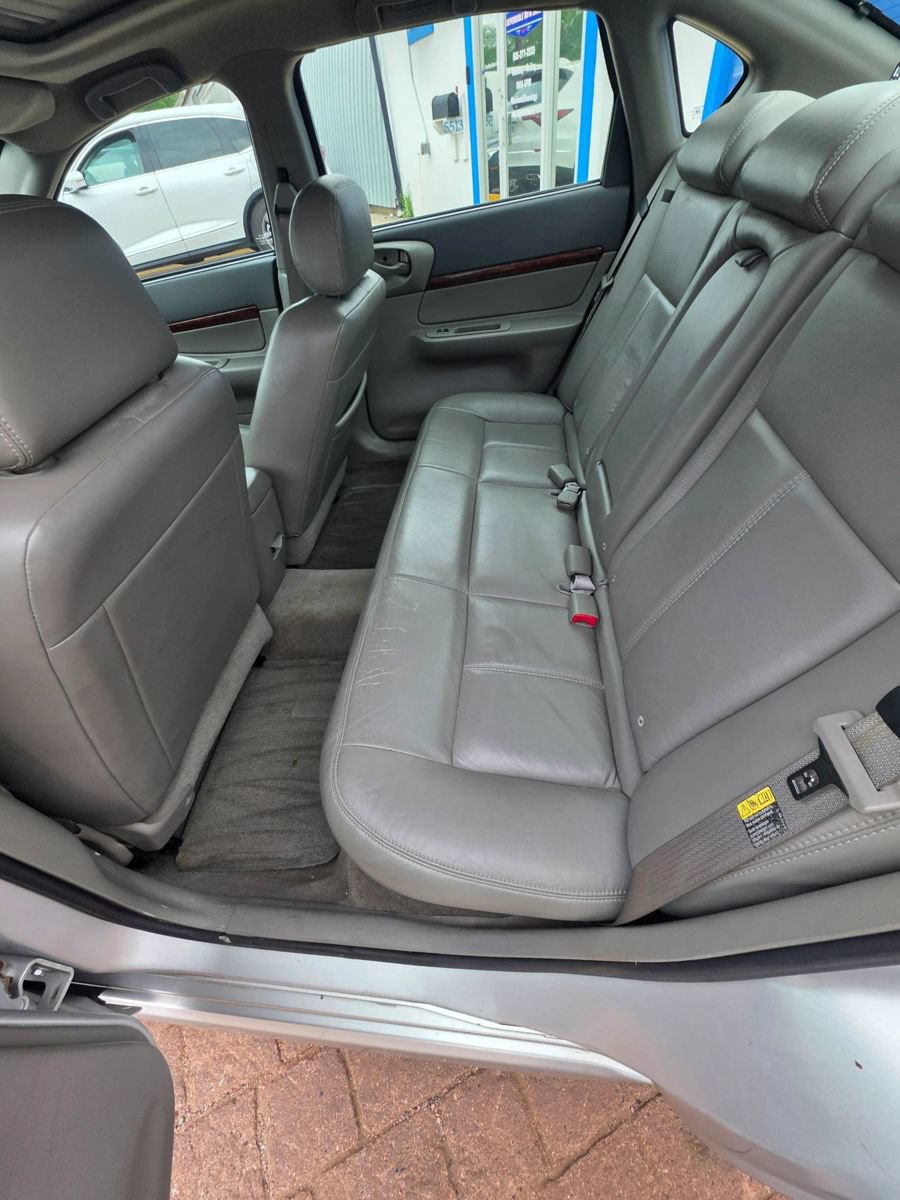 Used 2004 Chevrolet Impala LS w/ Preferred Equipment Group FWD image 10