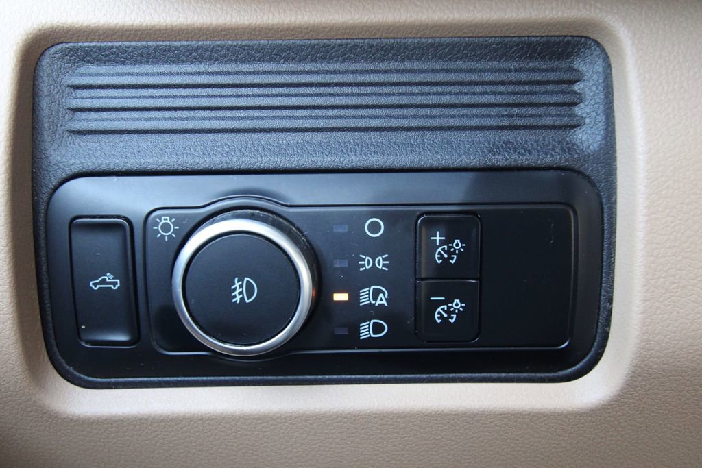 Used 2025 Ford F250 XLT image 19