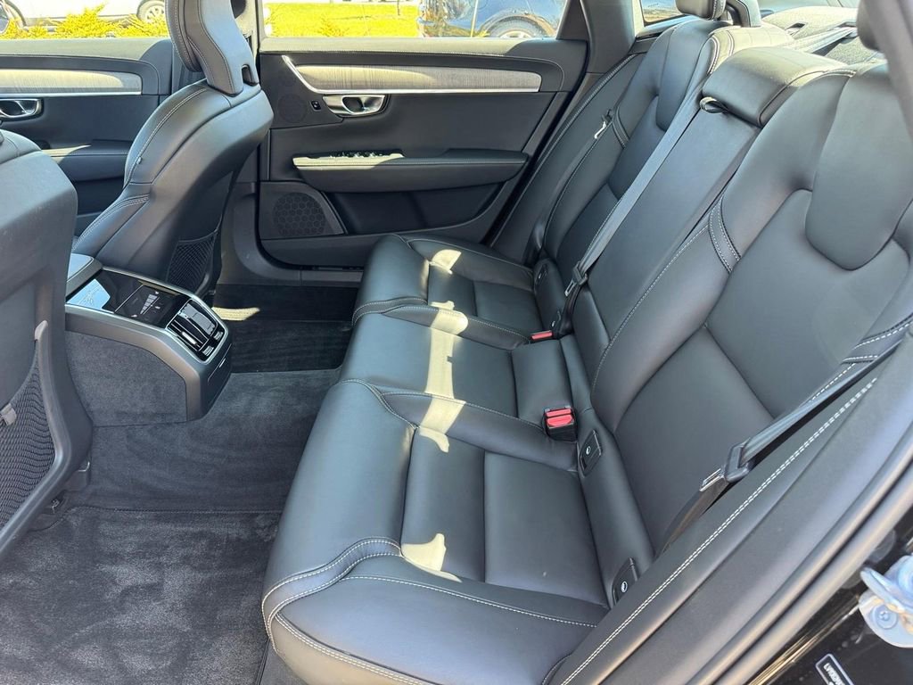 Certified 2023 Volvo S90 B6 Ultimate image 8