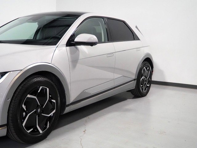 Used 2024 Hyundai Ioniq 5 Limited RWD image 58