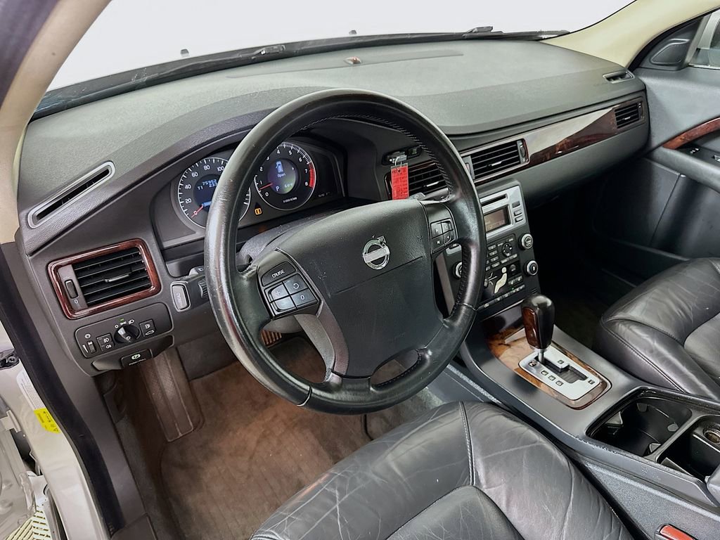 Used 2008 Volvo V70 image 10