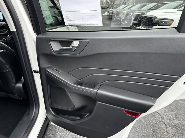 Certified 2022 Ford Escape SEL image 40