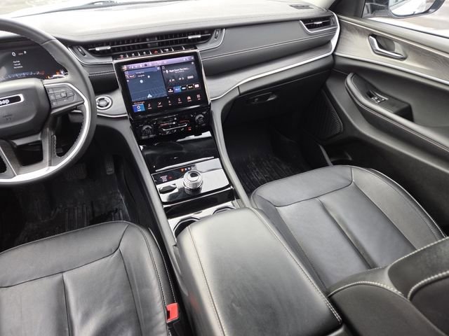 Used 2023 Jeep Grand Cherokee L Limited image 32