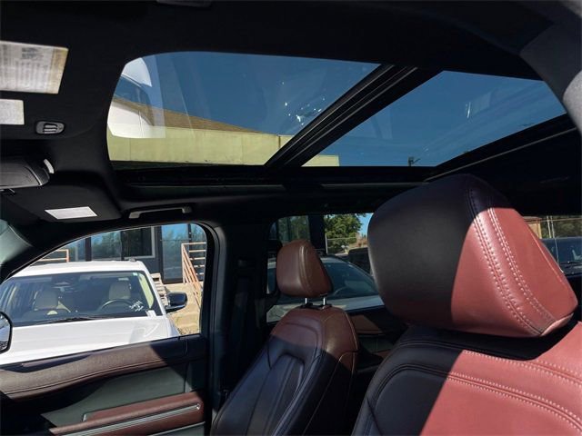Used 2023 Ford Expedition Max Limited image 12