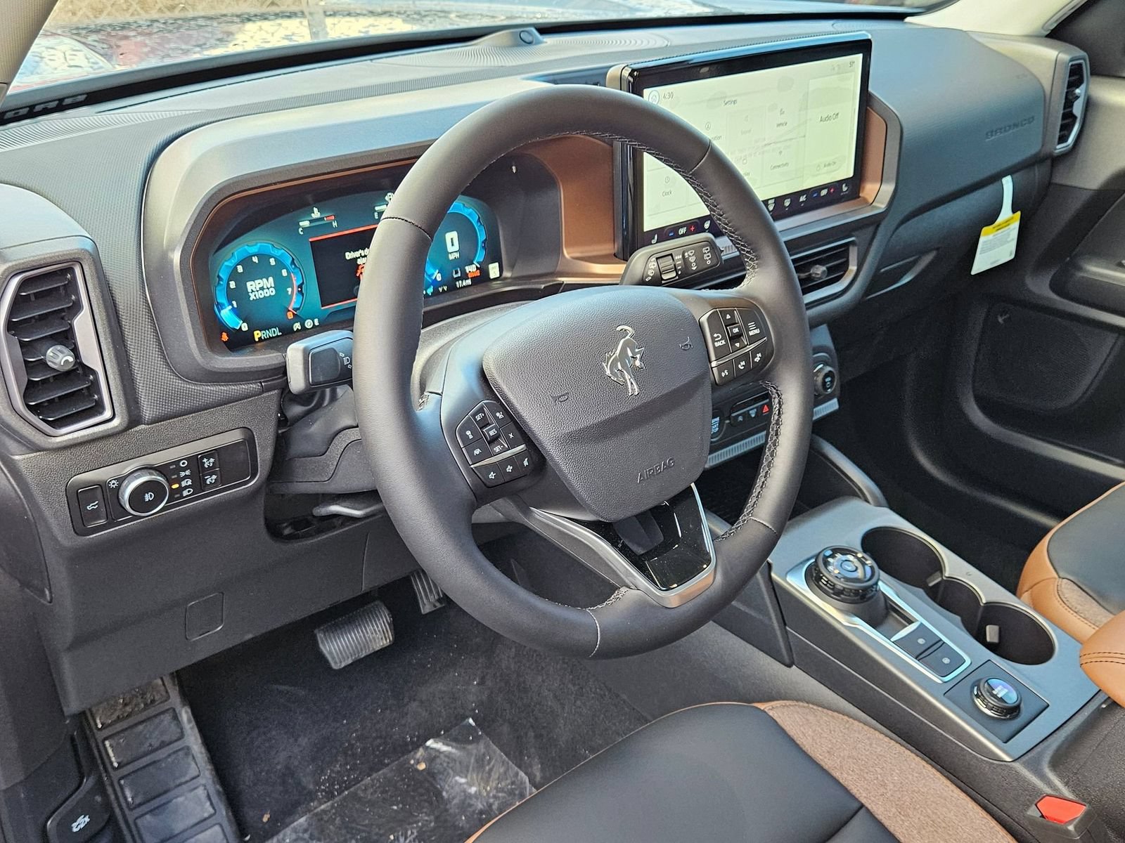 New 2025 Ford Bronco Sport Outer Banks w/ Outer Banks Tech Package+ AWD/4WD image 13