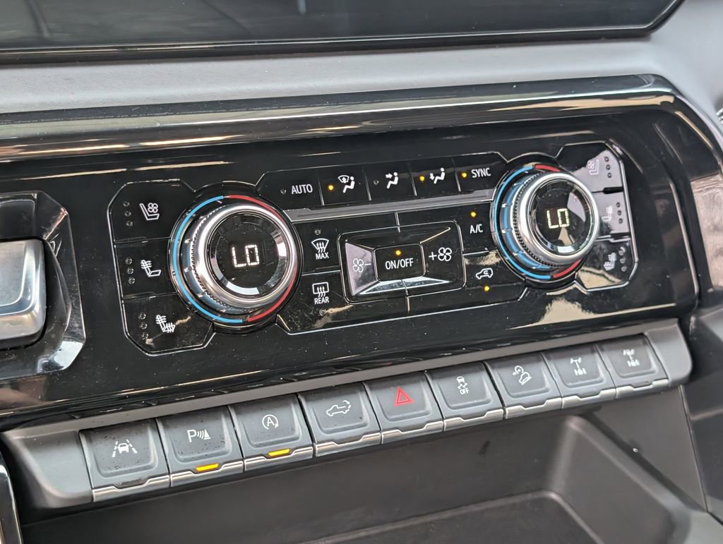 Used 2023 GMC Sierra 1500 AT4X AWD/4WD image 29