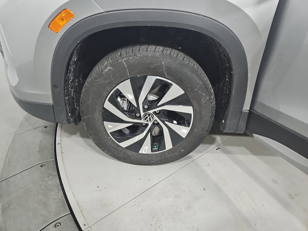 New 2026 Volkswagen Tiguan S image 25