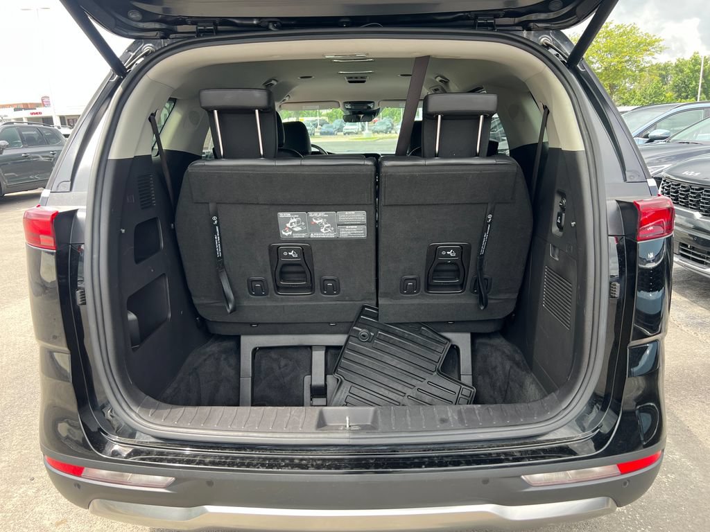 Certified 2023 Kia Carnival SX FWD image 28