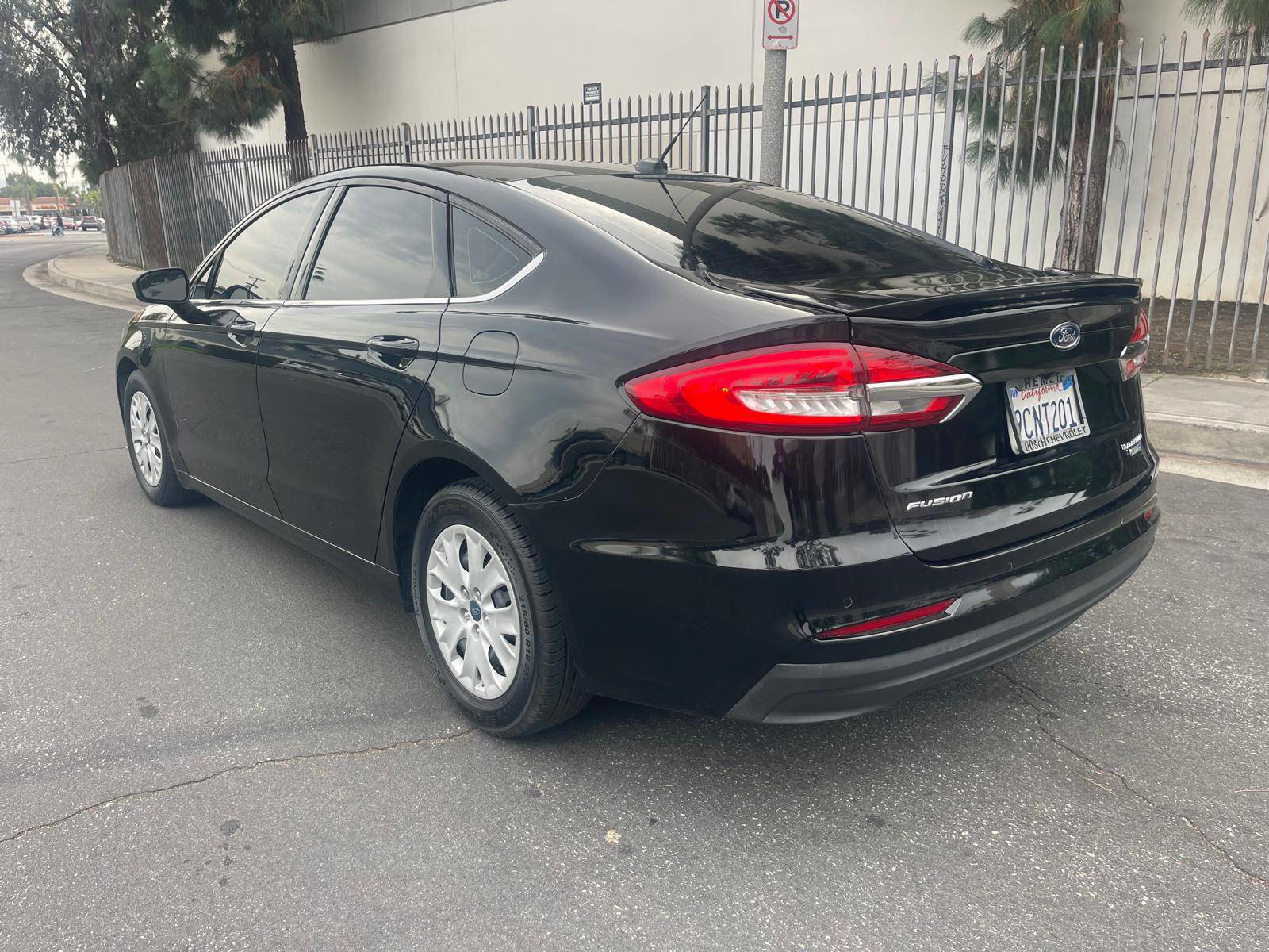 Used 2019 Ford Fusion S image 5