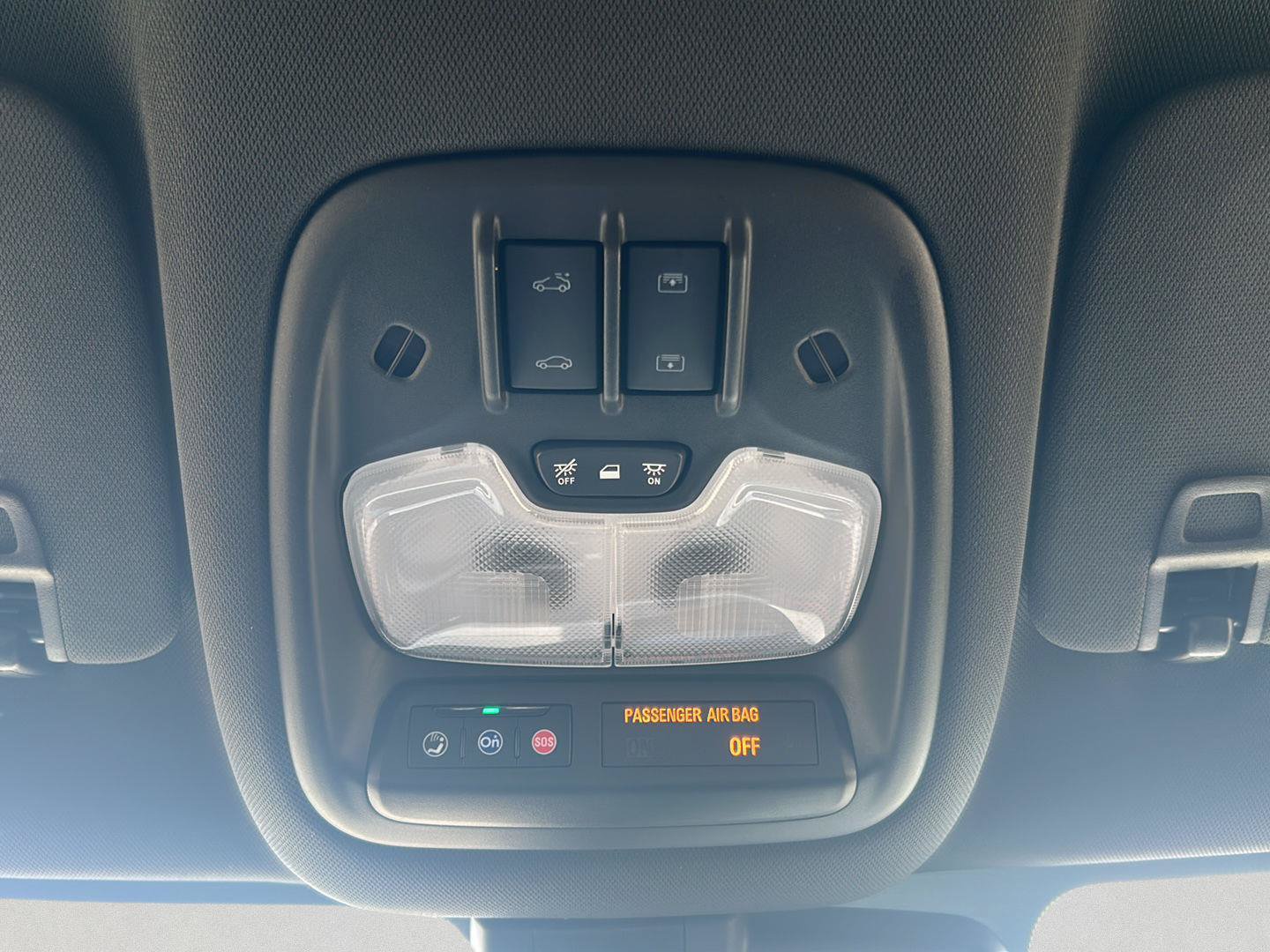 Used 2025 Chevrolet TrailBlazer RS w/ Convenience Package FWD image 15